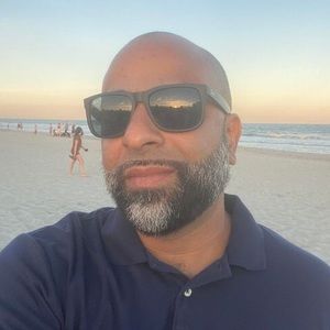 Meet your Posher, Adan